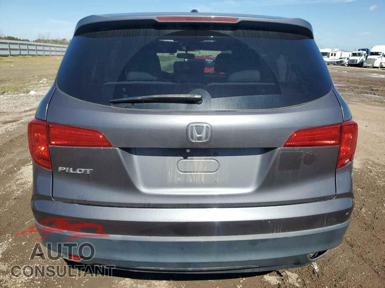 HONDA PILOT 2018 - 5FNYF5H82JB017765