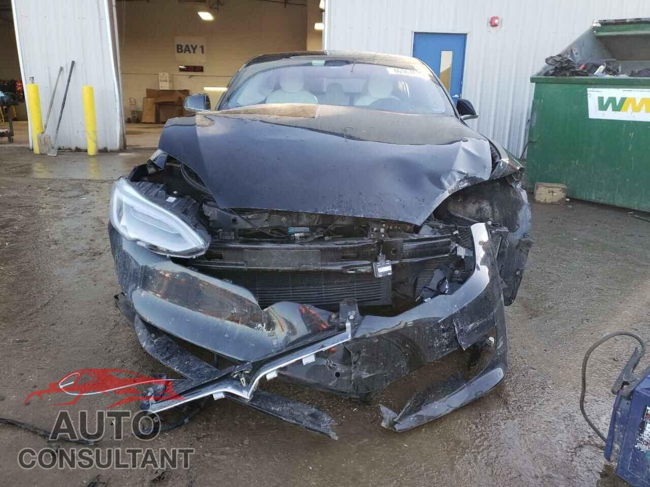 TESLA MODEL S 2017 - 5YJSA1E2XHF199948