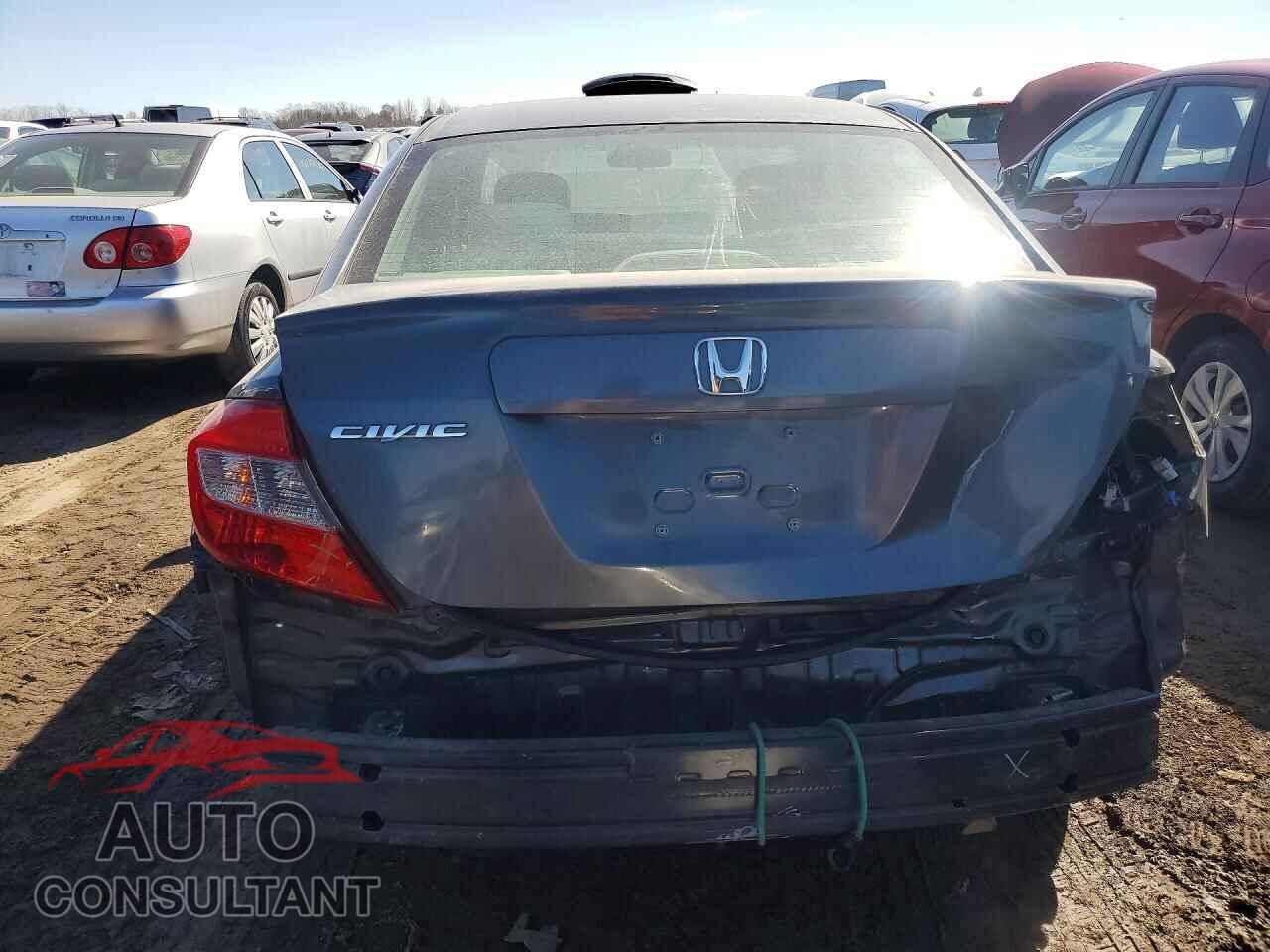HONDA CIVIC 2012 - 2HGFB2F52CH584888