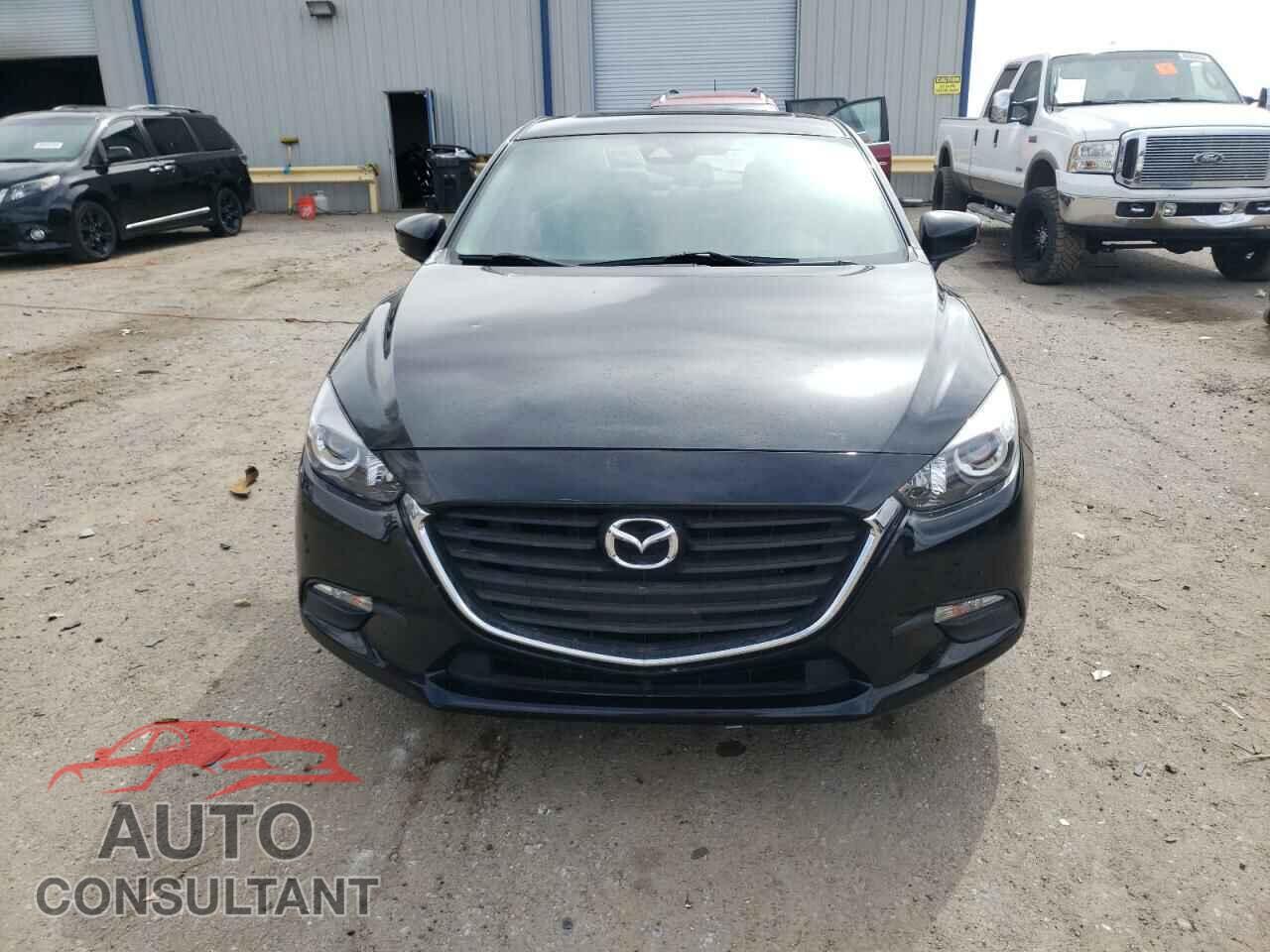 MAZDA 3 2018 - 3MZBN1V30JM245802