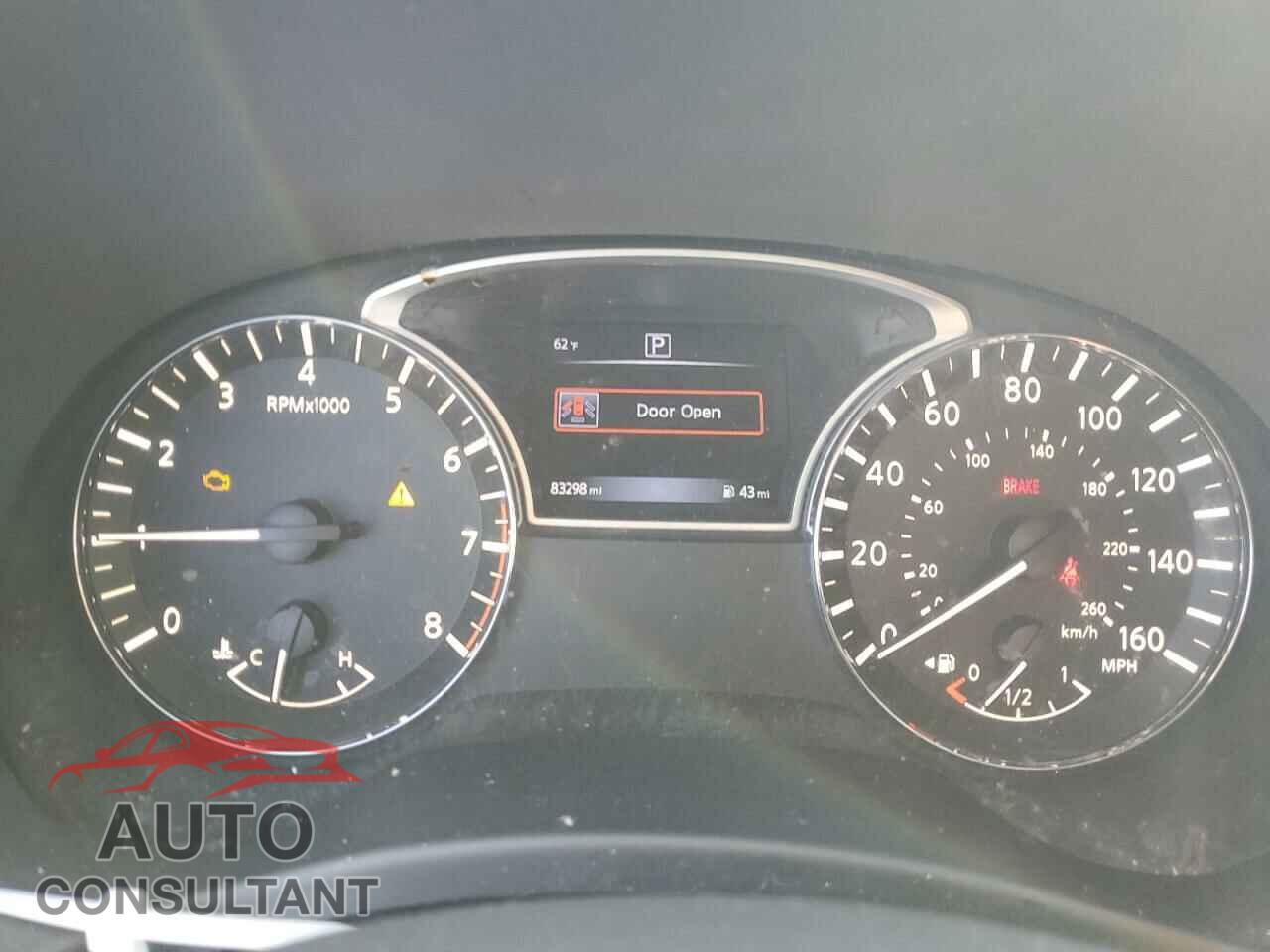 NISSAN PATHFINDER 2017 - 5N1DR2MN0HC906566