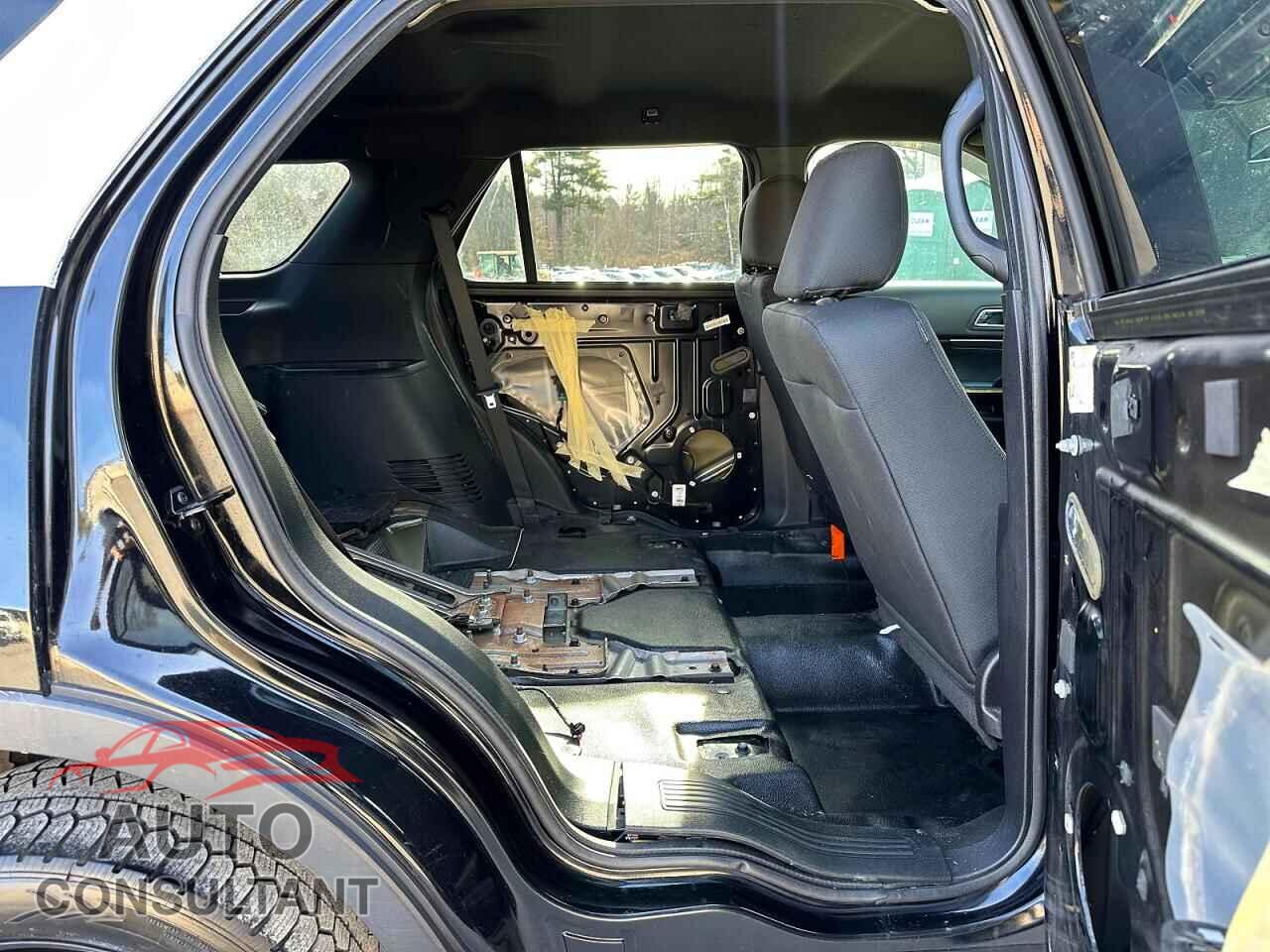 FORD EXPLORER 2018 - 1FM5K8AR2JGB68125