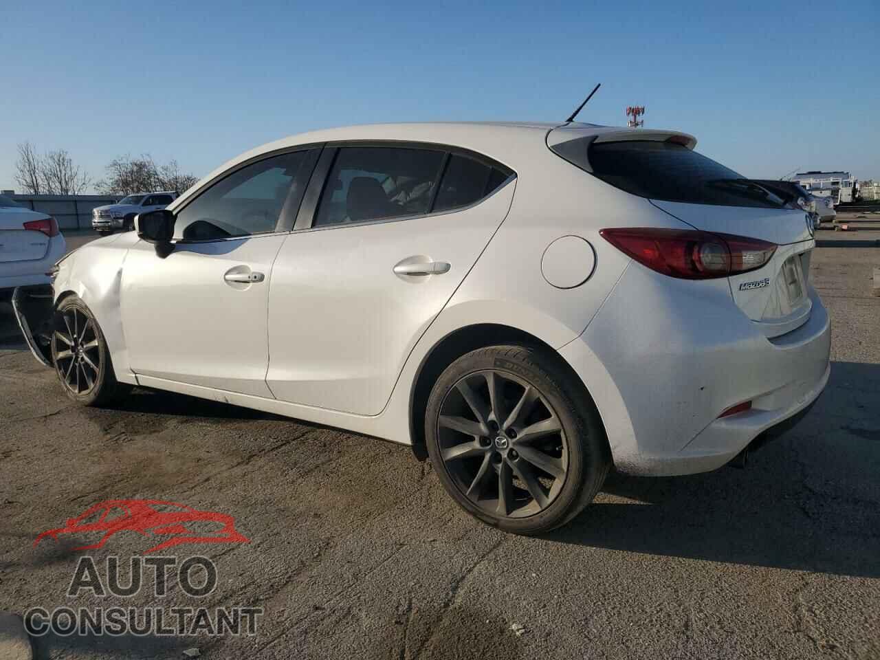 MAZDA 3 2017 - 3MZBN1L71HM121005