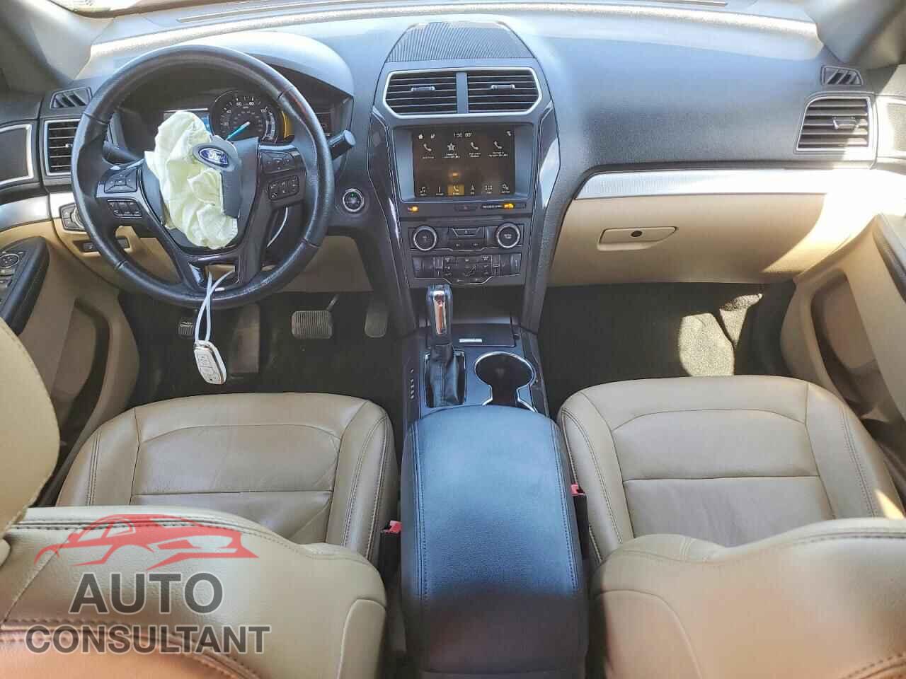 FORD EXPLORER 2017 - 1FM5K7D80HGA31532