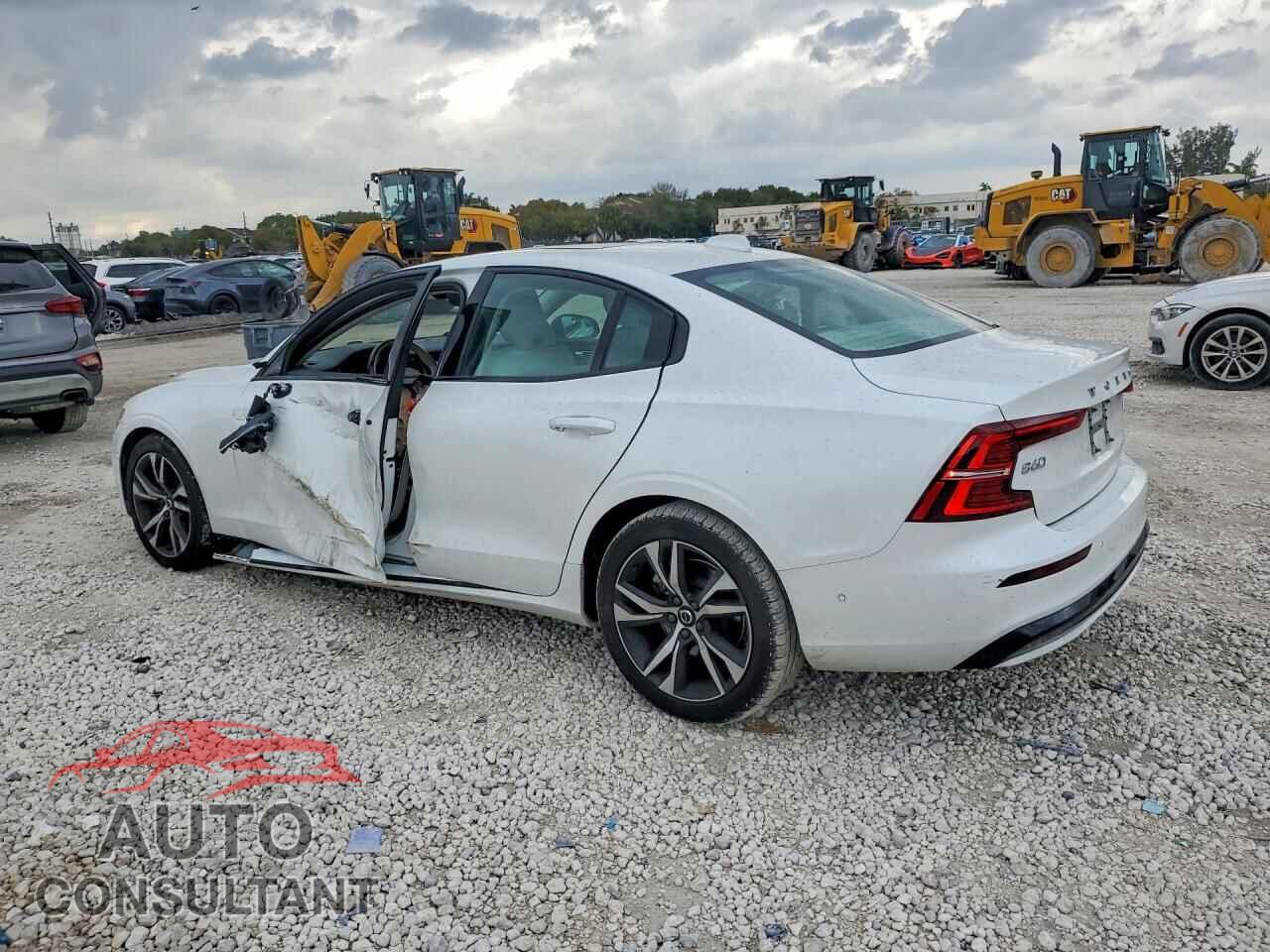 VOLVO S60 2024 - 7JRL12FL6RG310344