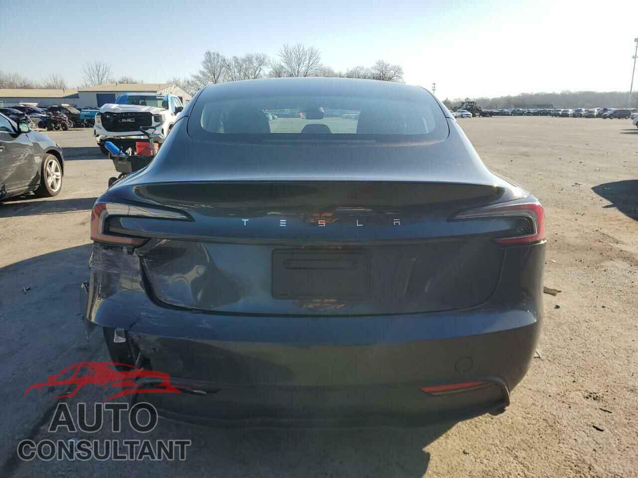 TESLA MODEL 3 2024 - 5YJ3E1EA9RF855431