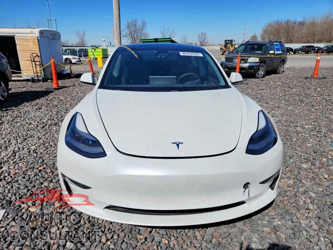 TESLA MODEL 3 2021 - 5YJ3E1EA8MF083593