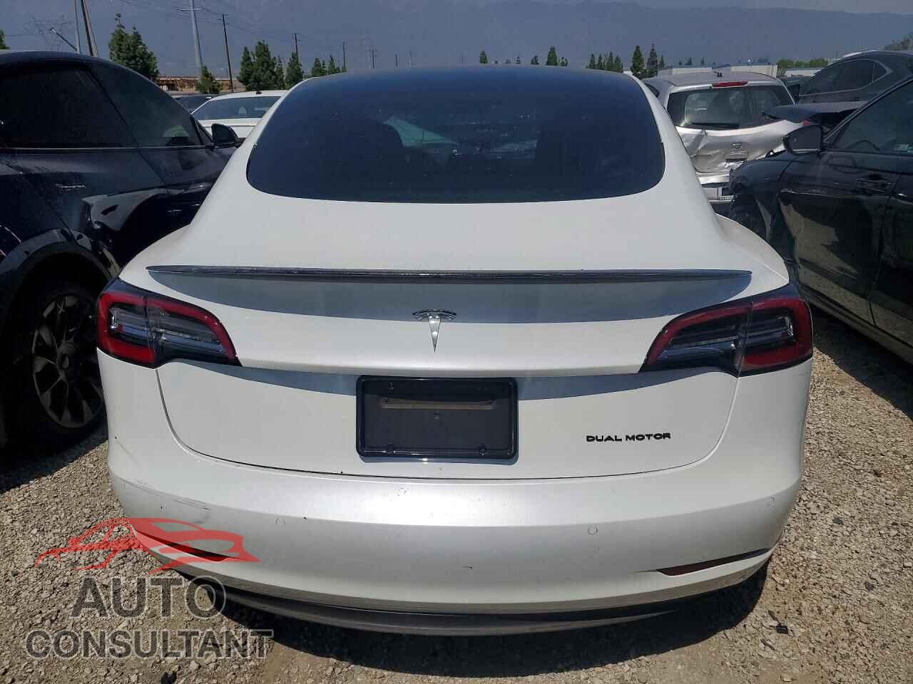 TESLA MODEL 3 2021 - 5YJ3E1EA6MF873572