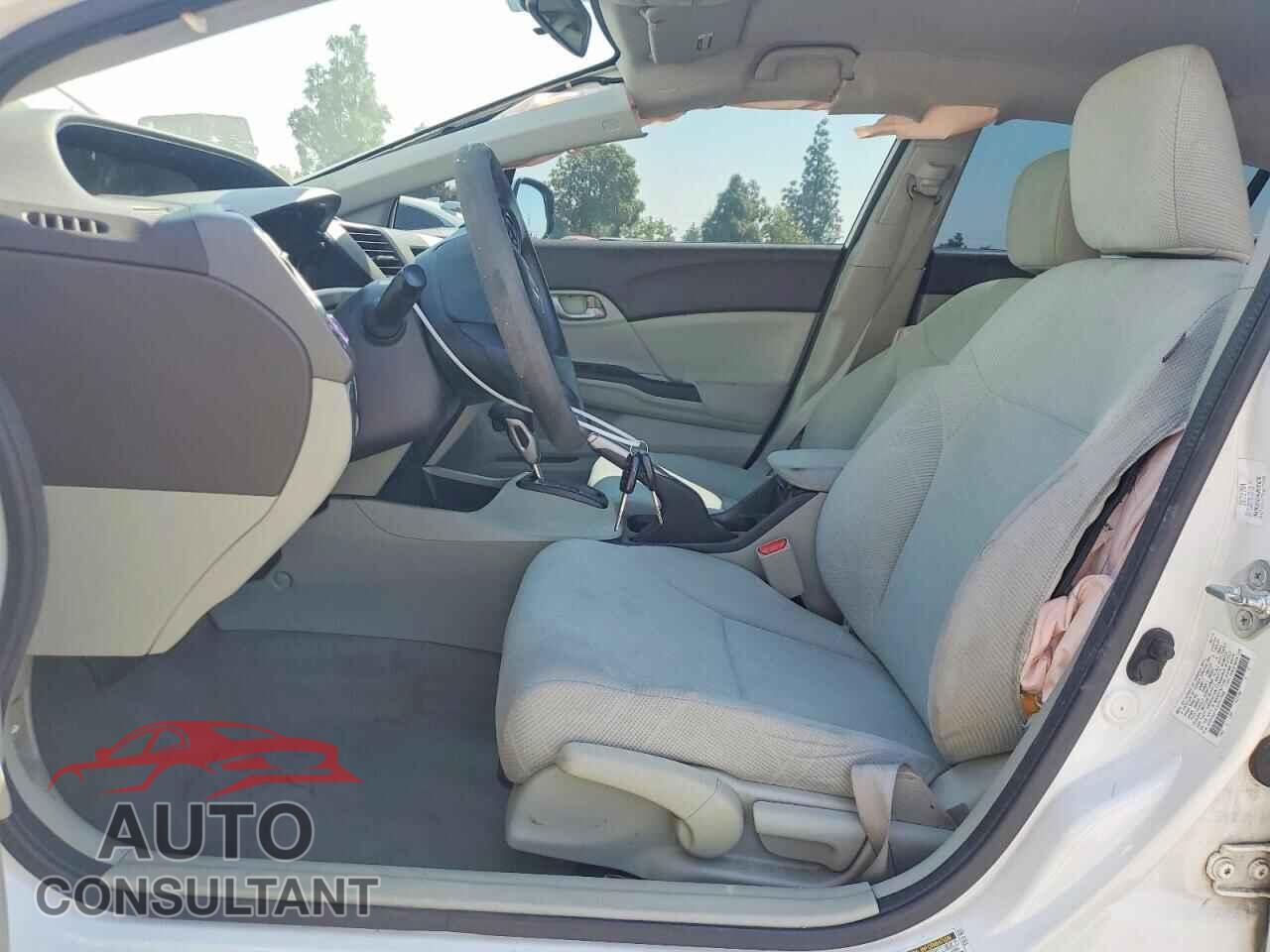 HONDA CIVIC 2012 - 2HGFB2F57CH577466