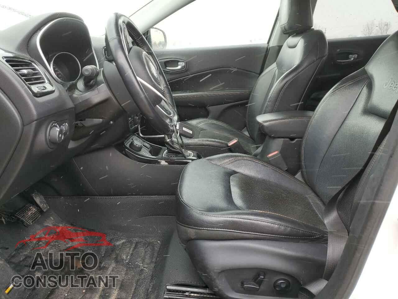 JEEP COMPASS 2018 - 3C4NJDCB8JT364792