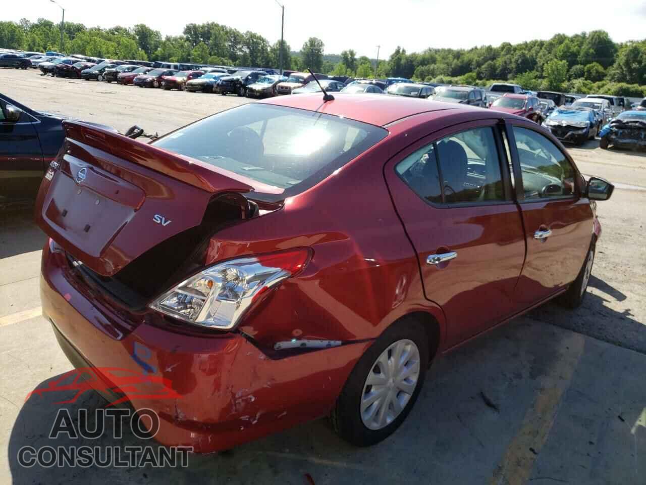 NISSAN VERSA 2018 - 3N1CN7AP4JK398247