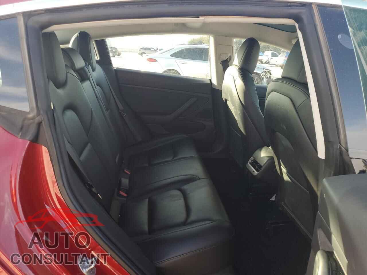 TESLA MODEL 3 2019 - 5YJ3E1EB9KF364856