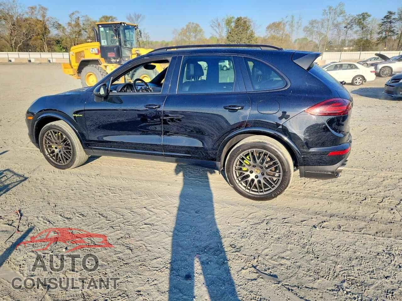 PORSCHE CAYENNE 2018 - WP1AE2A29JLA72783