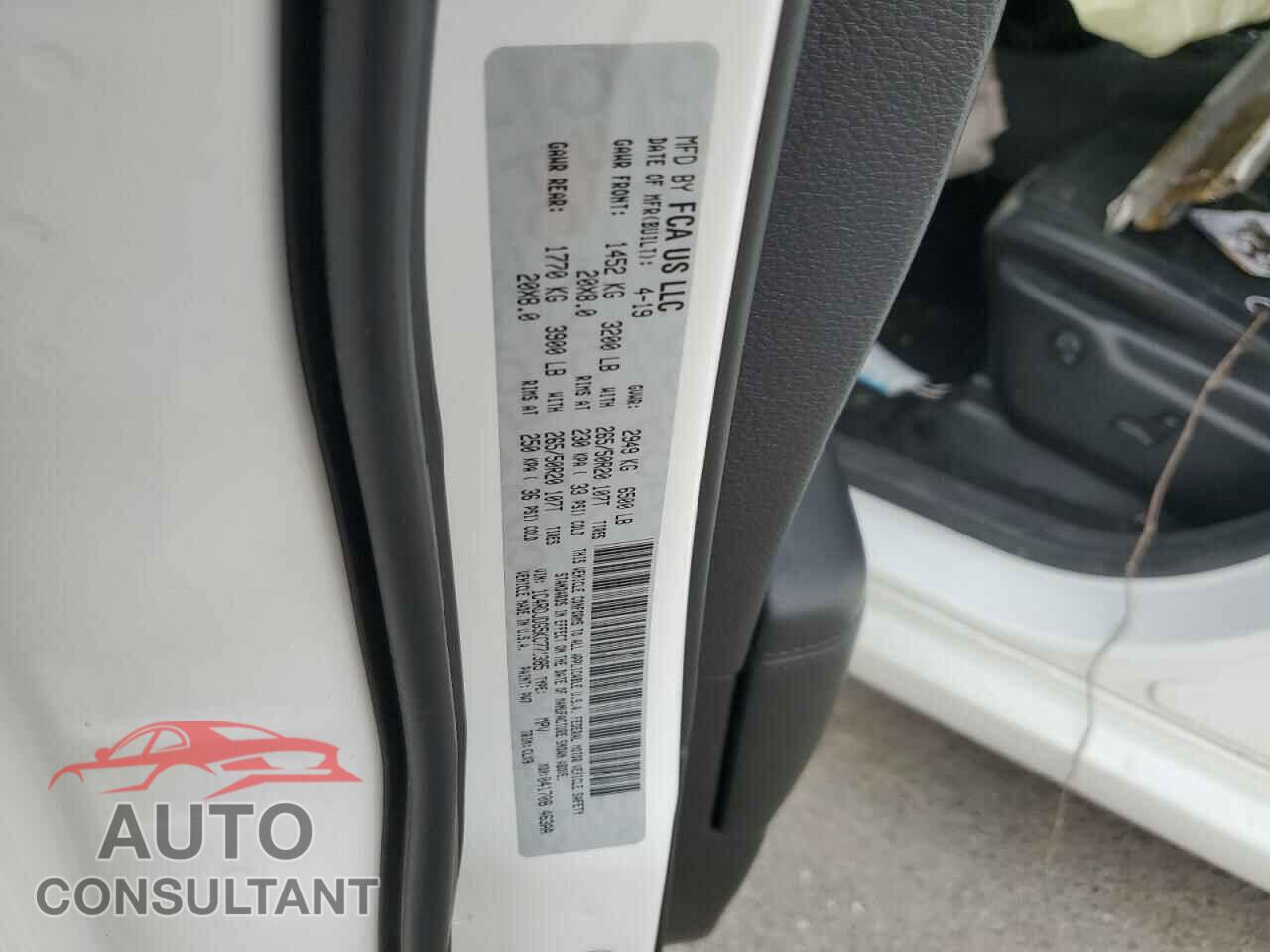 DODGE DURANGO 2019 - 1C4RDJDG5KC771385
