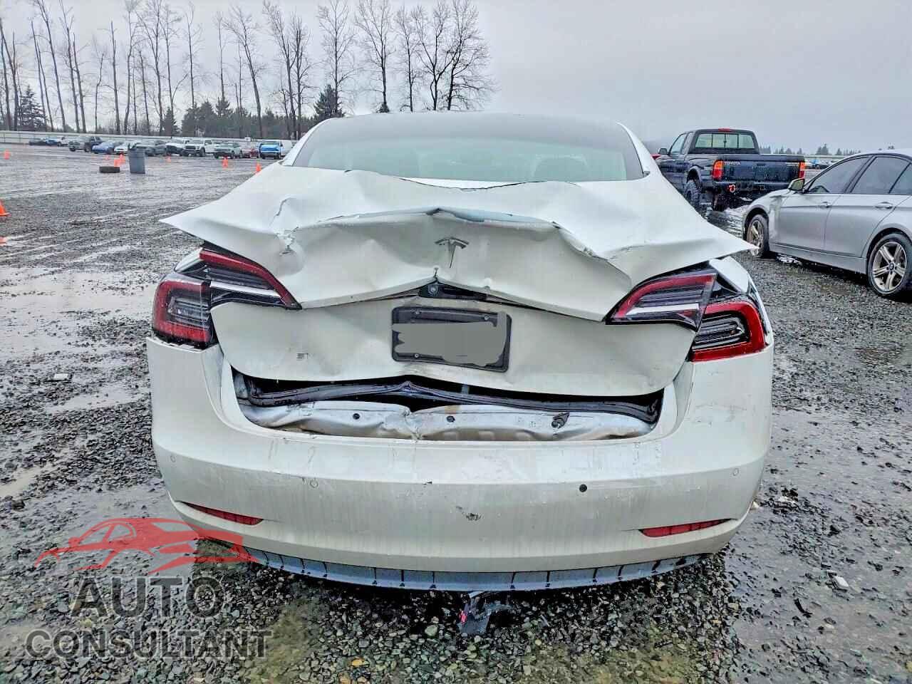 TESLA MODEL 3 2020 - 5YJ3E1EA4LF631376