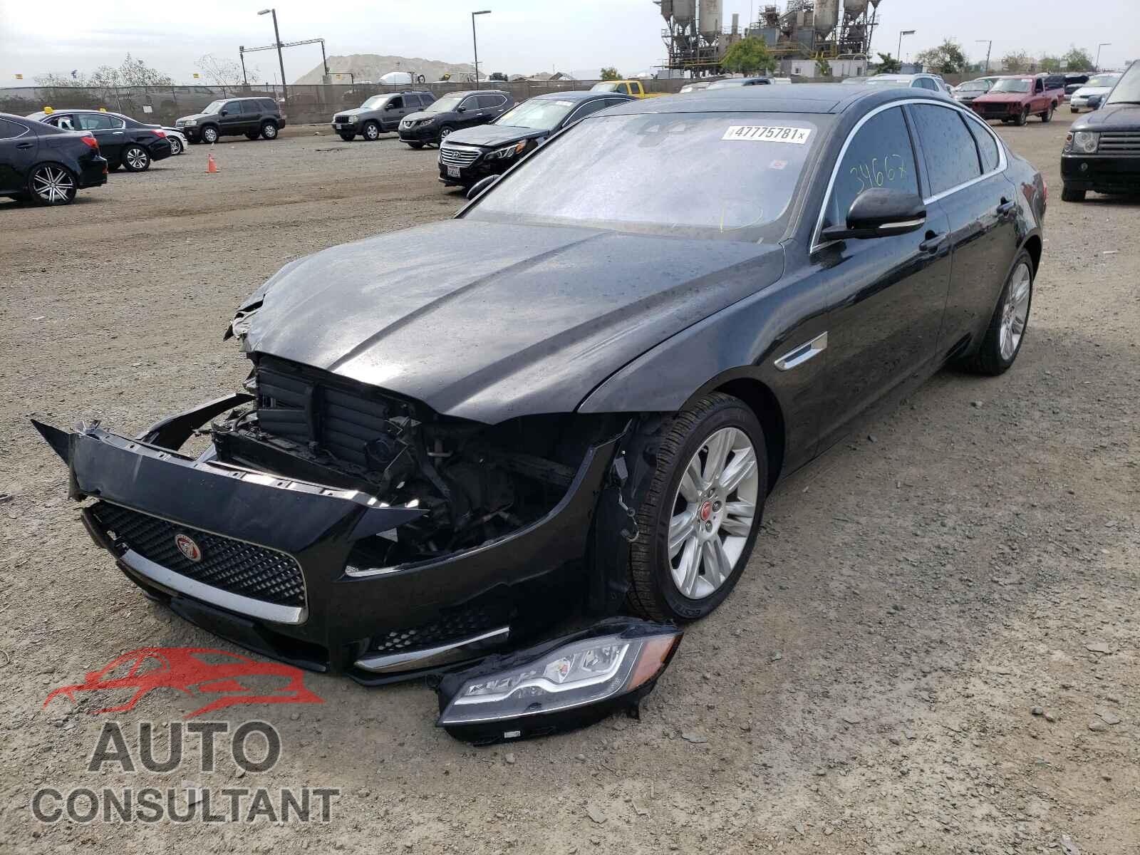 JAGUAR XF 2017 - SAJBD4BV0HCY43592