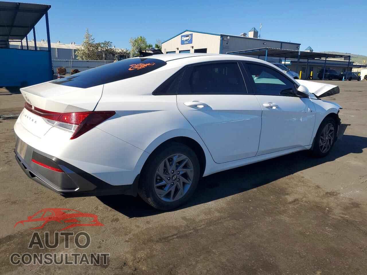 HYUNDAI ELANTRA 2024 - KMHLM4DG5RU762869