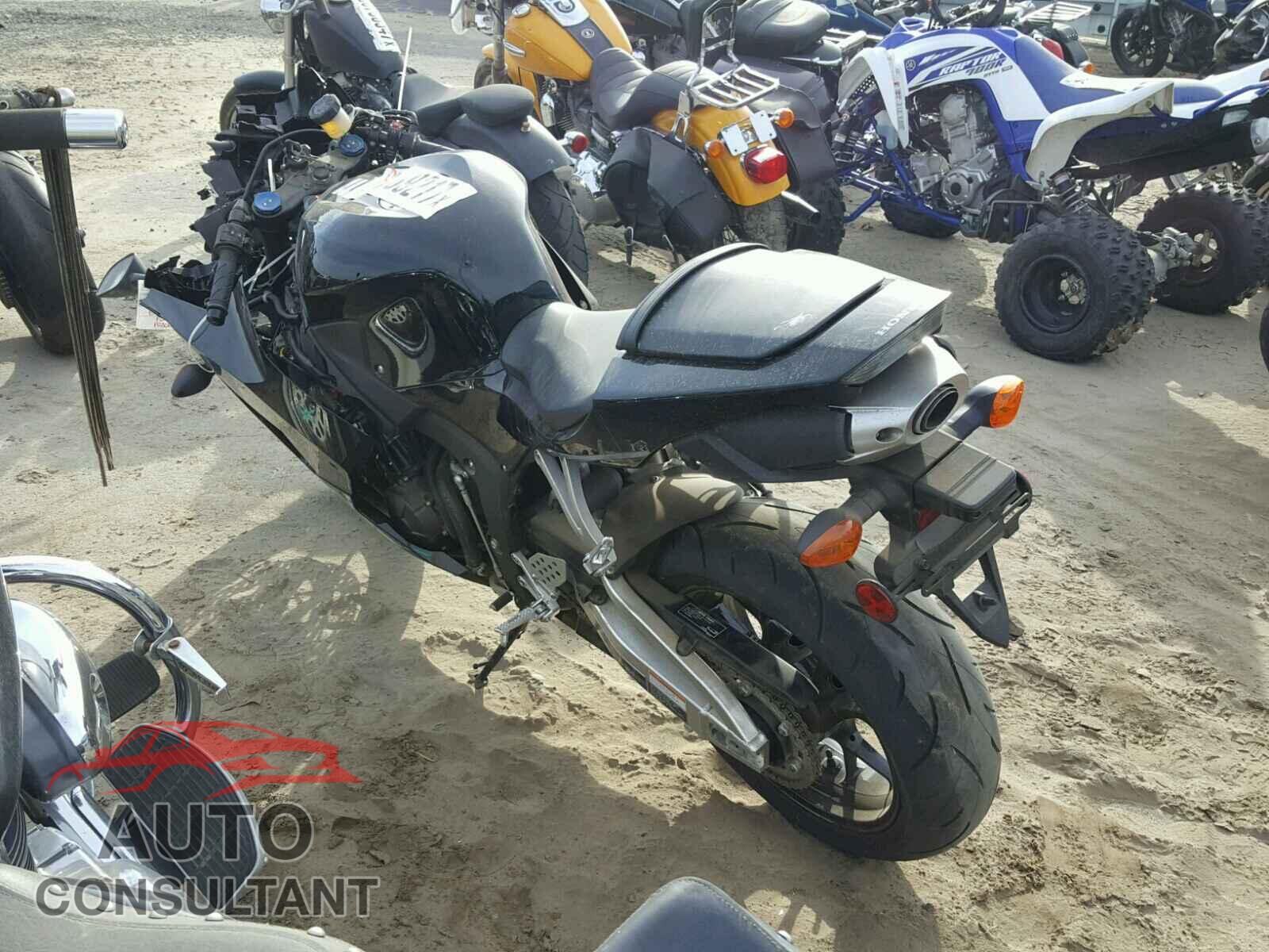 HONDA CBR CYCLE 2015 - JH2PC4005FK801220