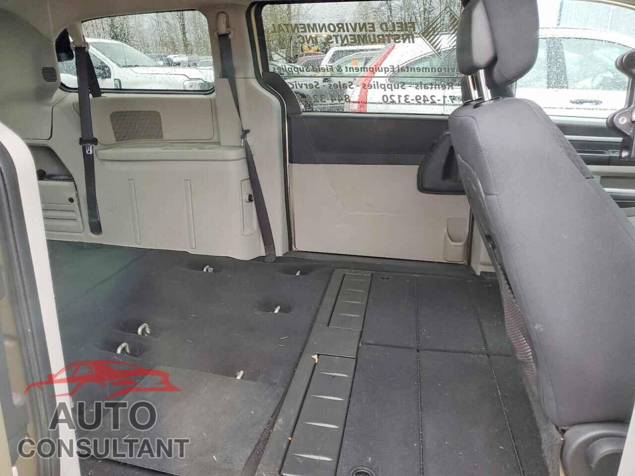 DODGE CARAVAN 2010 - 2D4RN4DE9AR303620