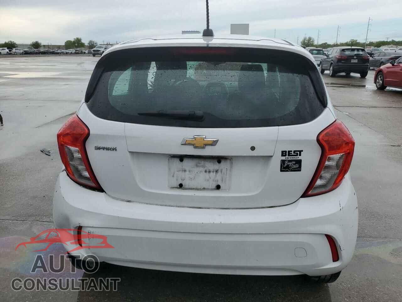 CHEVROLET SPARK 2018 - KL8CA6SA9JC449916