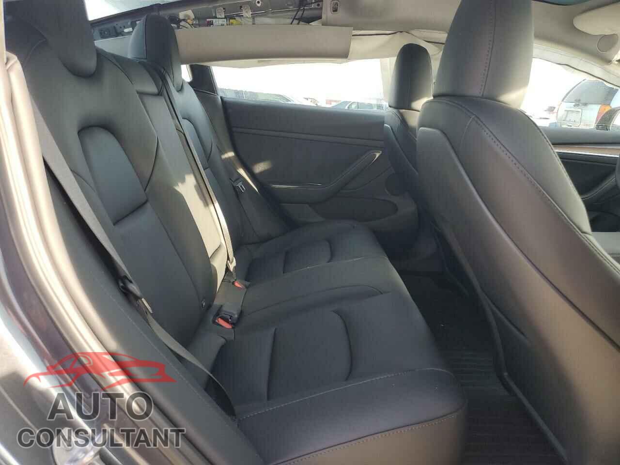 TESLA MODEL 3 2023 - 5YJ3E1EA9PF660443
