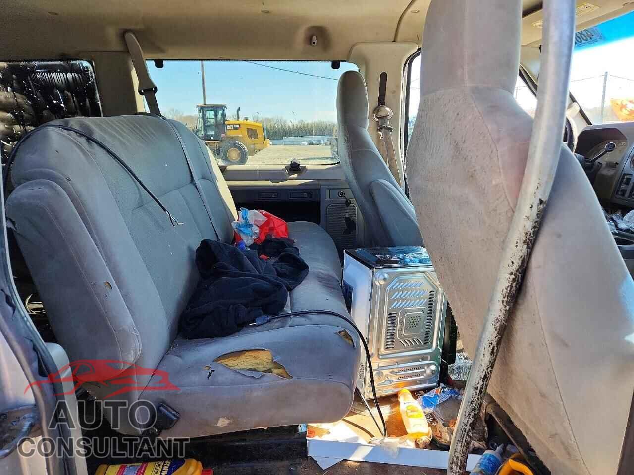 FORD ECONOLINE 2009 - 1FBNE31L49DA55594
