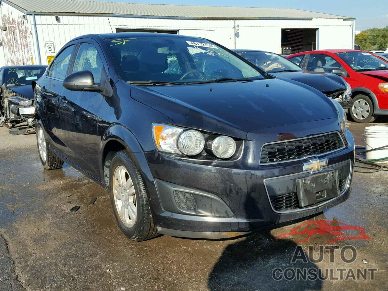 CHEVROLET SONIC 2015 - 1G1JC5SH7F4165842