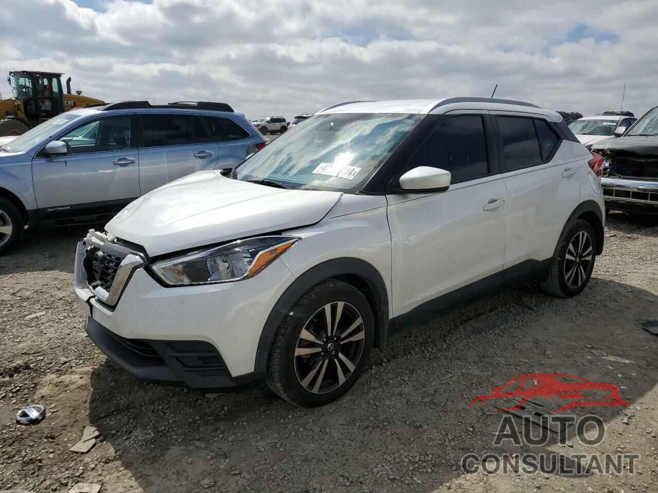 NISSAN KICKS 2018 - 3N1CP5CUXJL545330