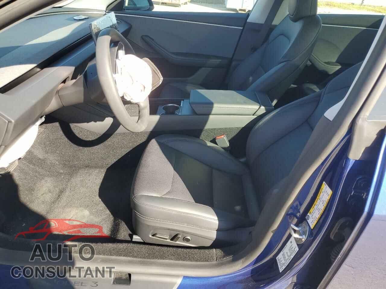 TESLA MODEL 3 2025 - 5YJ3E1EA7SF882228