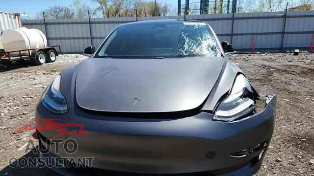 TESLA MODEL 3 2019 - 5YJ3E1EBXKF213976