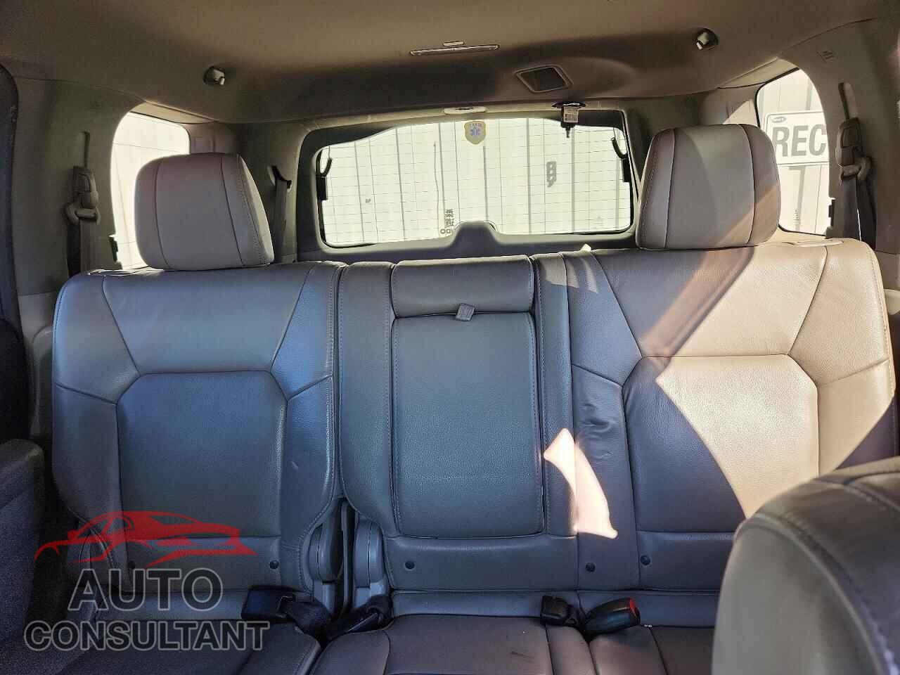 HONDA PILOT 2013 - 5FNYF4H64DB063868