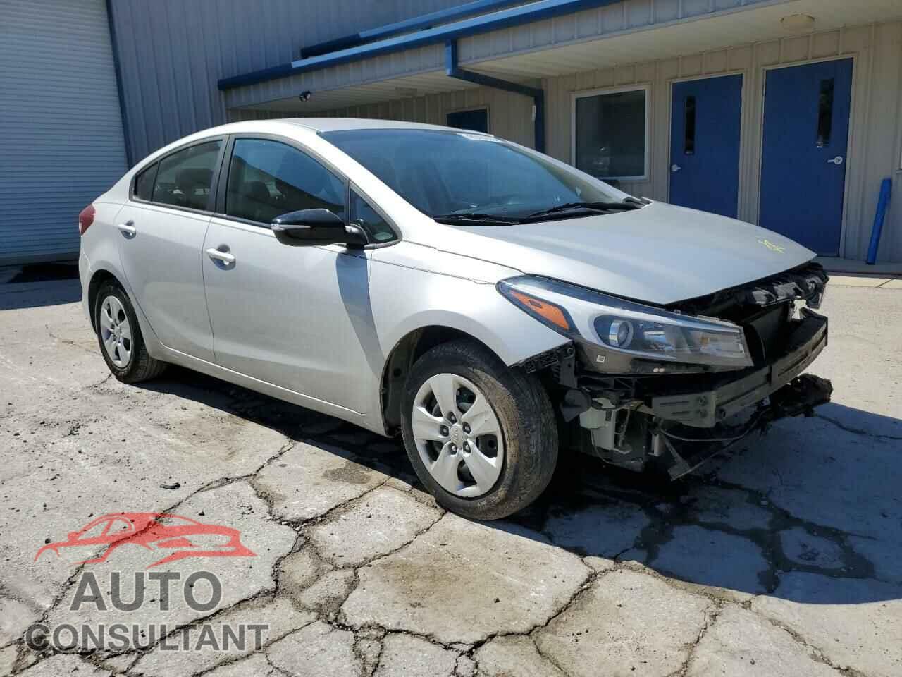 KIA FORTE 2017 - 3KPFK4A76HE031912