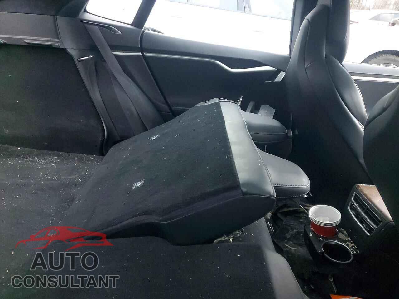 TESLA MODEL S 2017 - 5YJSA1E28HF223602
