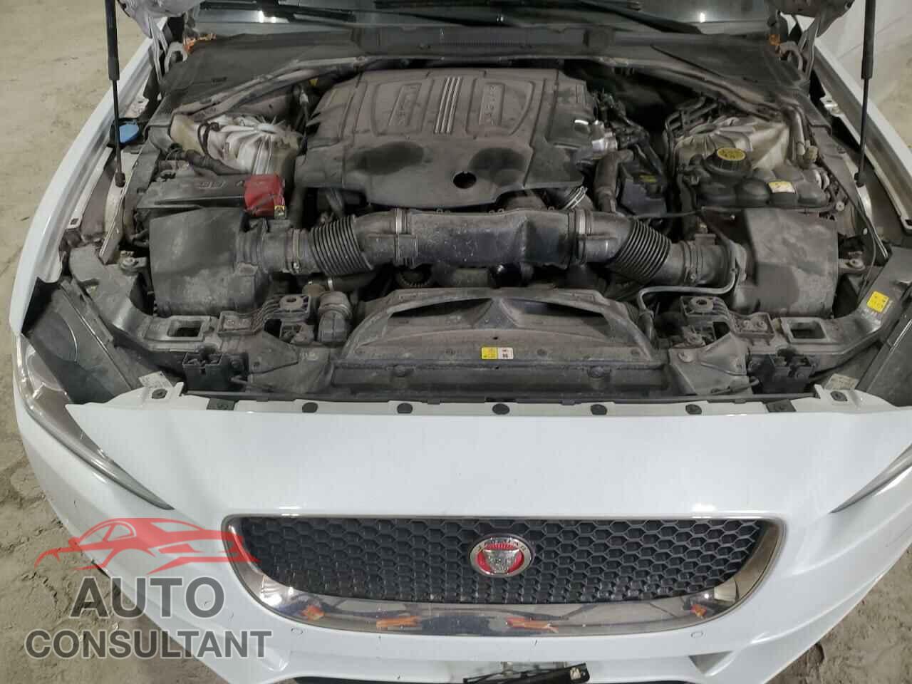 JAGUAR XE 2017 - SAJAJ4BV5HA958446