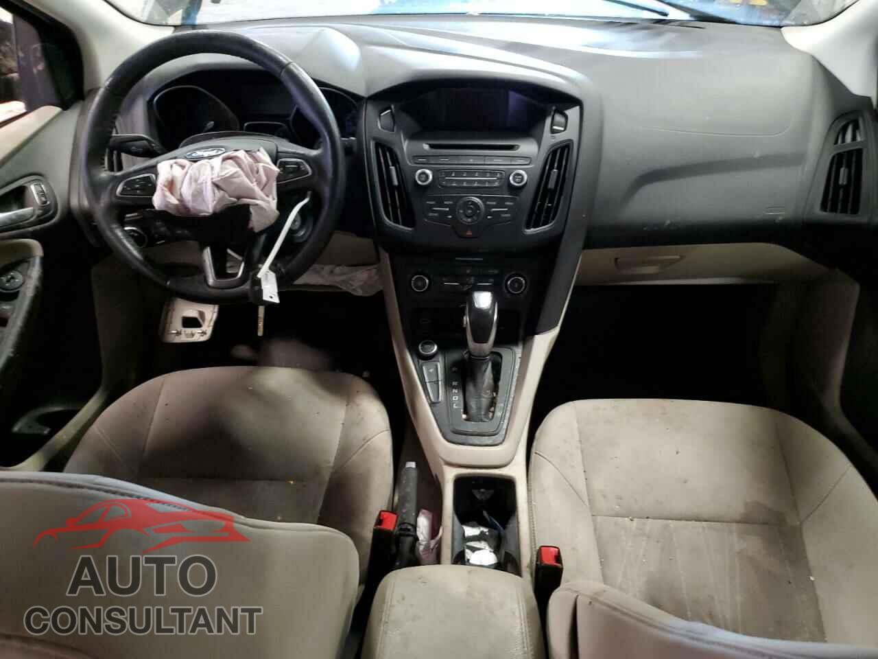 FORD FOCUS 2015 - 1FADP3F21FL336812