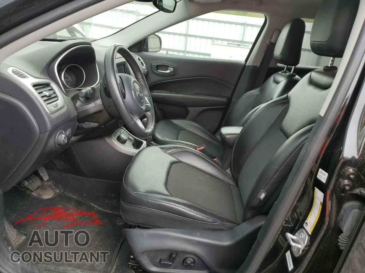 JEEP COMPASS 2018 - 3C4NJDBB7JT418424