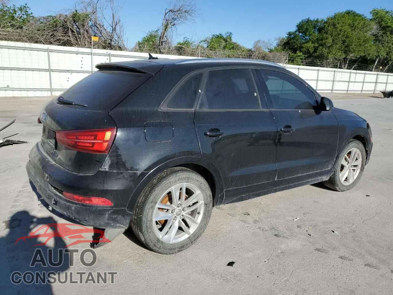 AUDI Q3 2017 - WA1BCCFS1HR012217