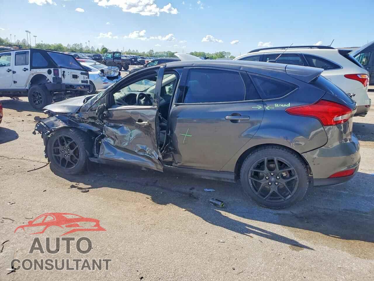 FORD FOCUS 2016 - 1FADP3K28GL328407