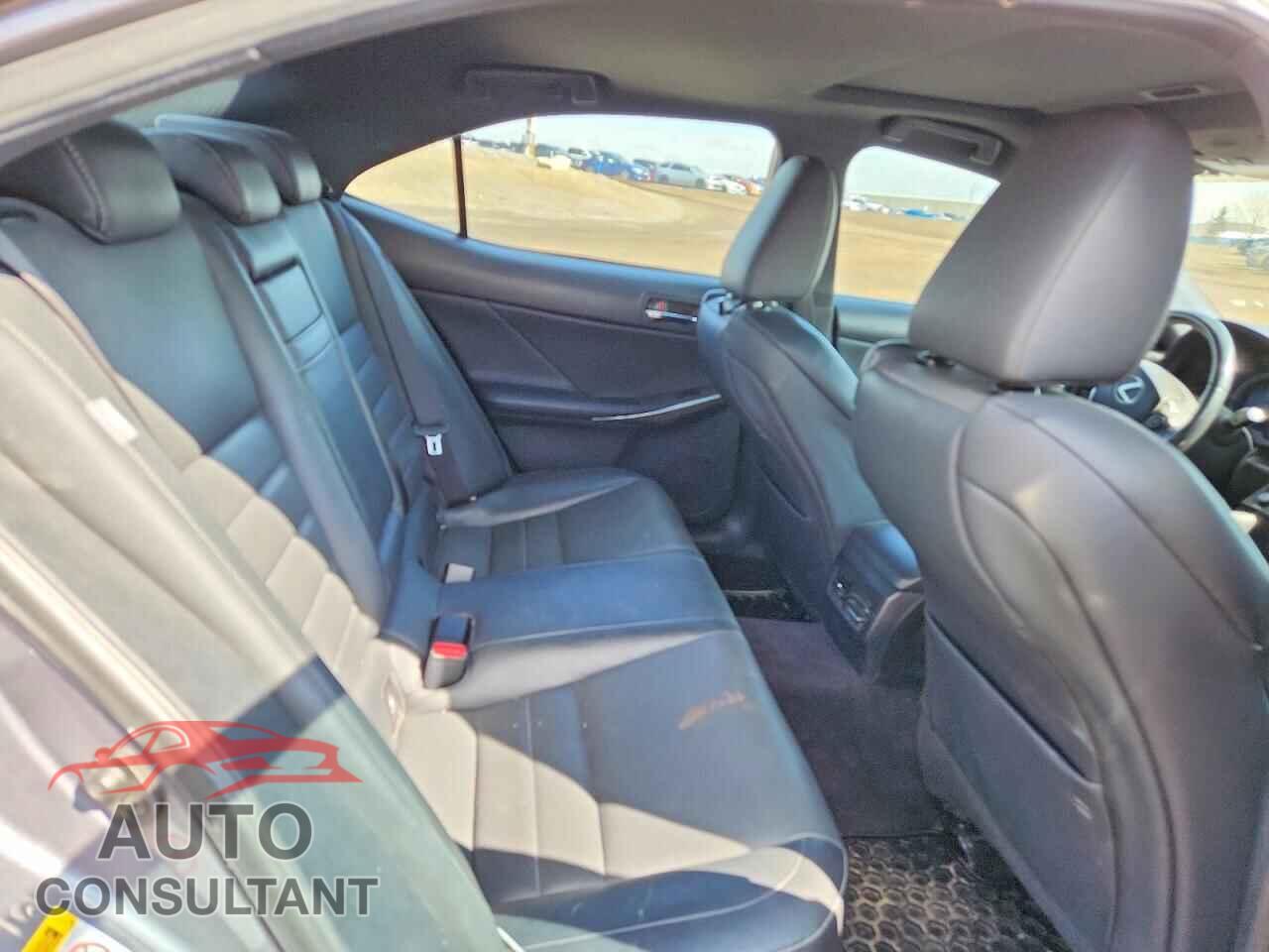 LEXUS IS 2014 - JTHCE1D24E5003153