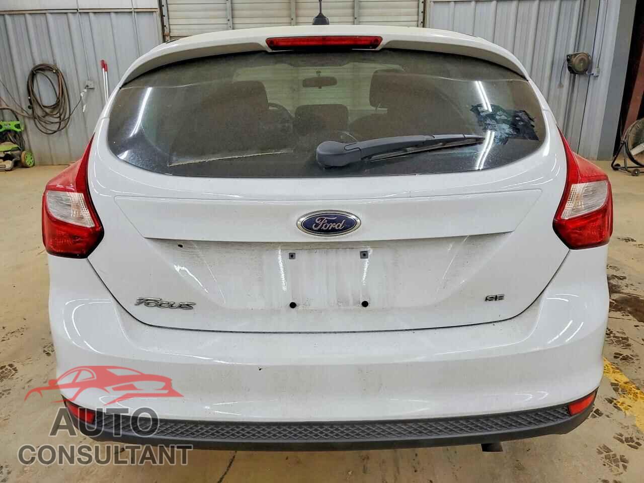 FORD FOCUS 2012 - 1FAHP3K23CL187371
