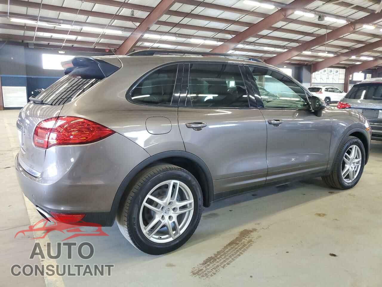 PORSCHE CAYENNE 2013 - WP1AA2A29DLA11529