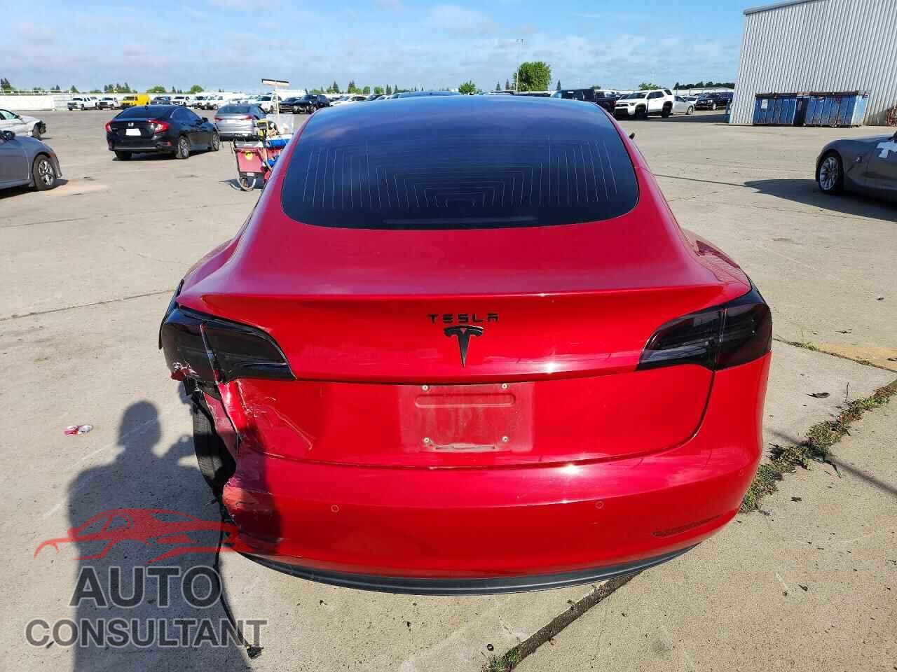 TESLA MODEL 3 2018 - 5YJ3E1EA8JF049021