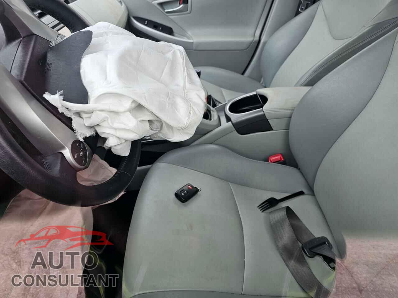 TOYOTA PRIUS 2013 - JTDKN3DU3D0346686