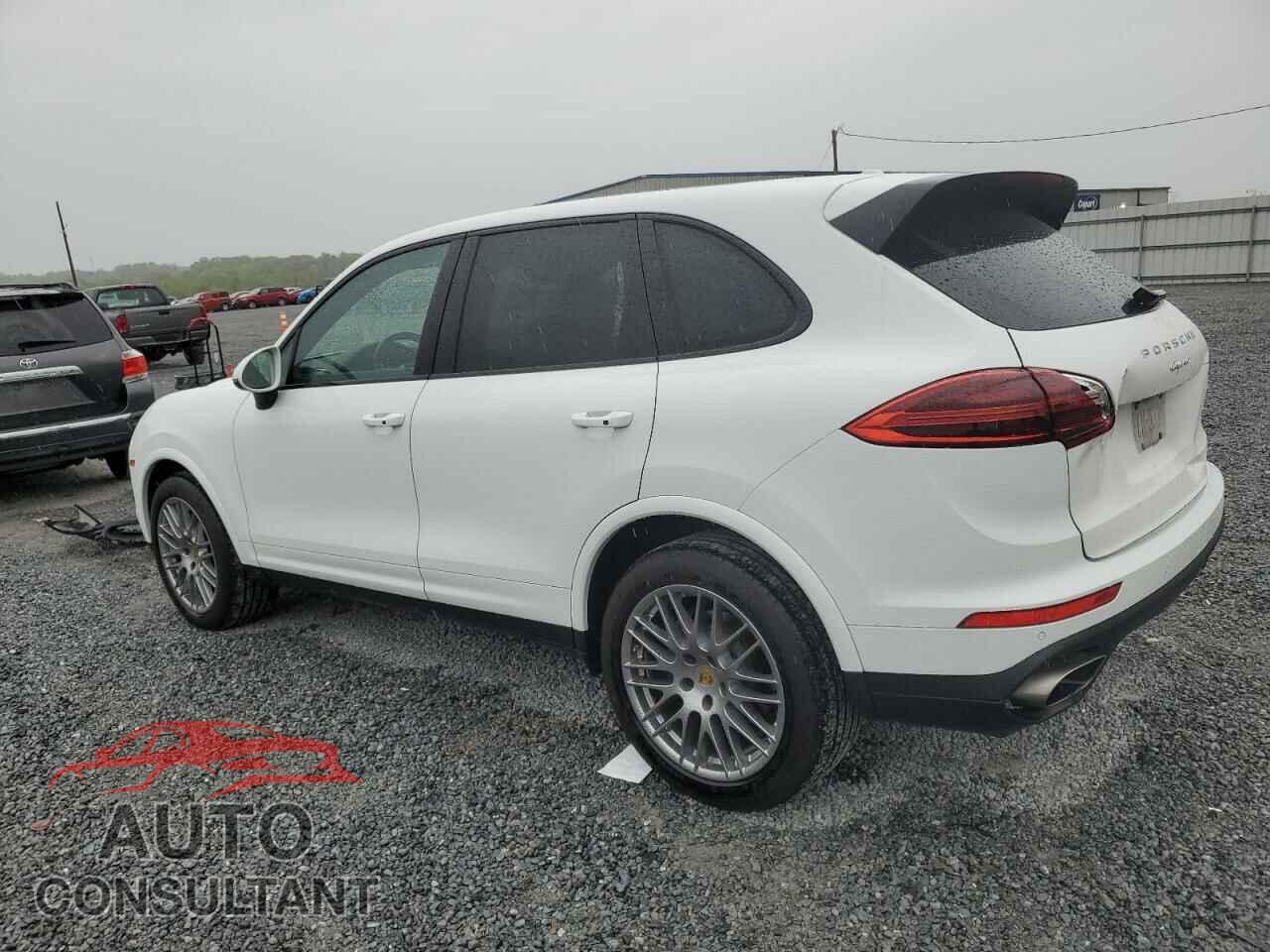PORSCHE CAYENNE 2018 - WP1AA2A21JKA07024