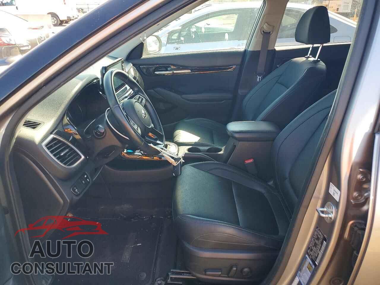 KIA SELTOS 2021 - KNDERCAA6M7165729