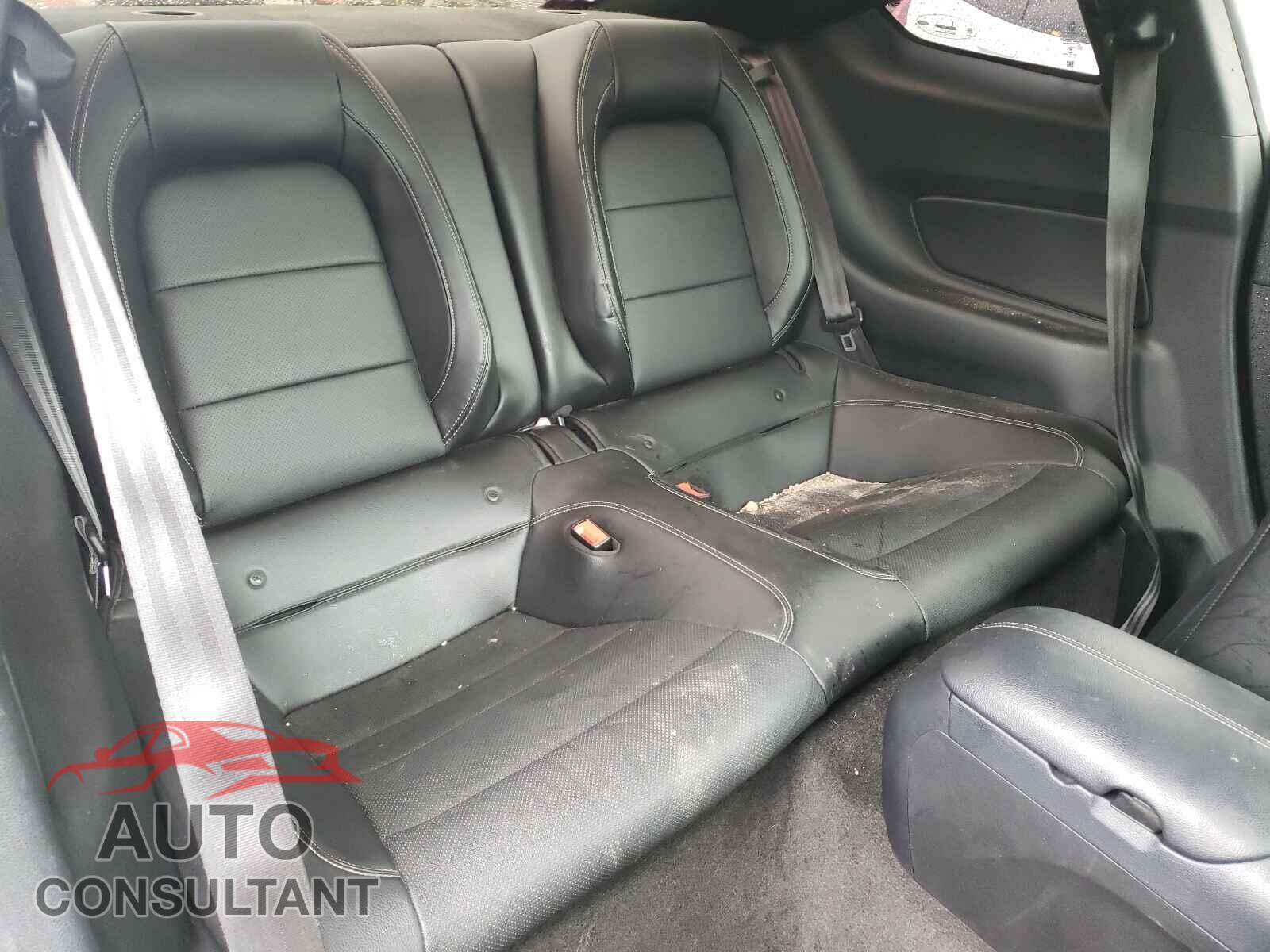 FORD MUSTANG 2018 - 1FA6P8TH7J5167813