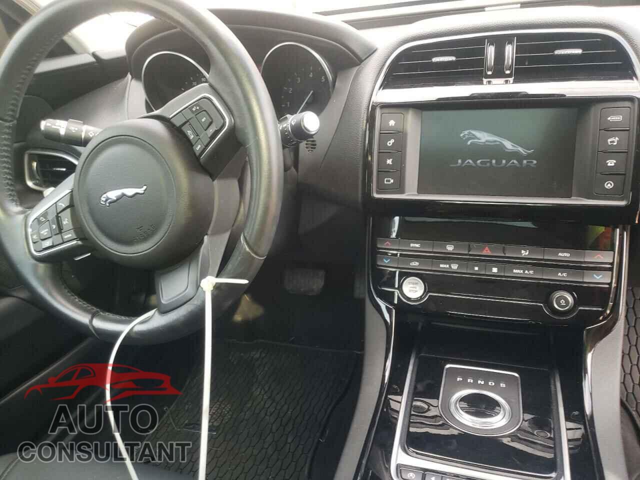 JAGUAR XE 2017 - SAJAD4BV3HA971266