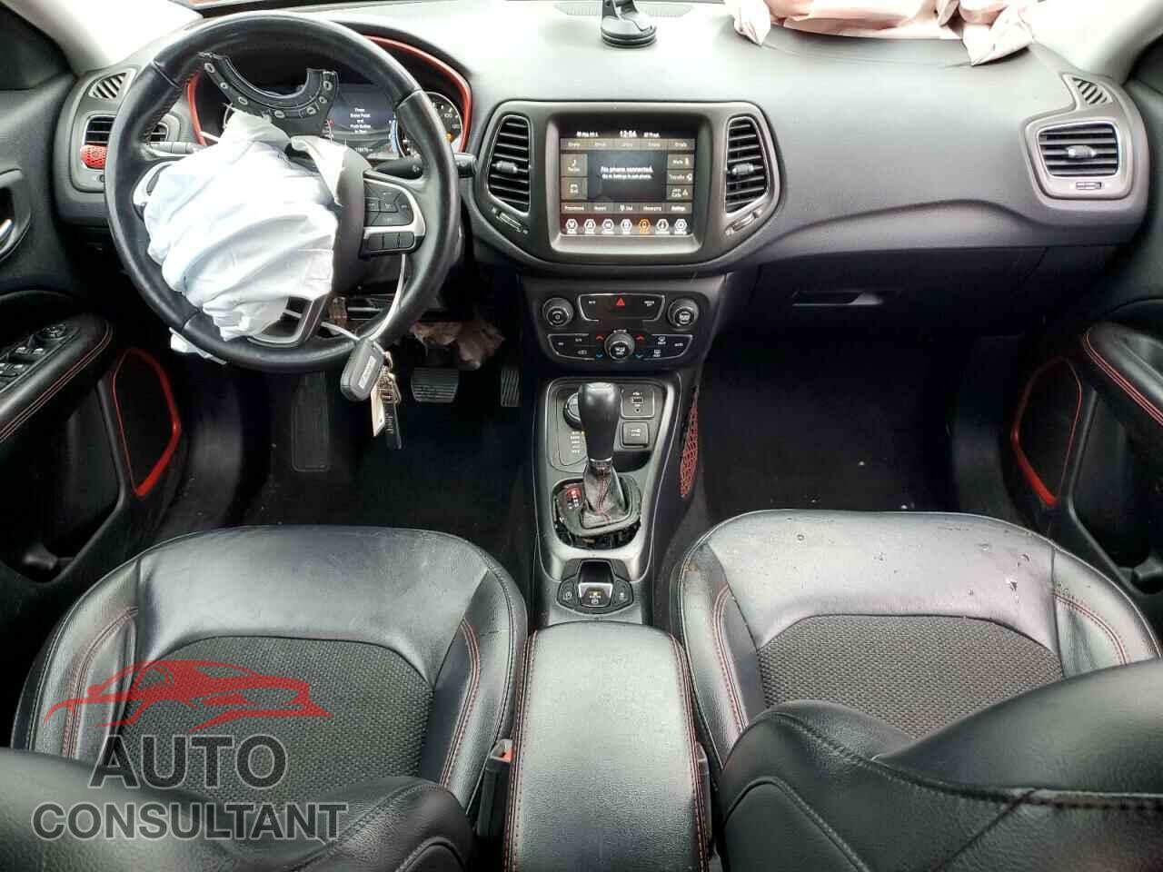 JEEP COMPASS 2019 - 3C4NJDDB3KT721313