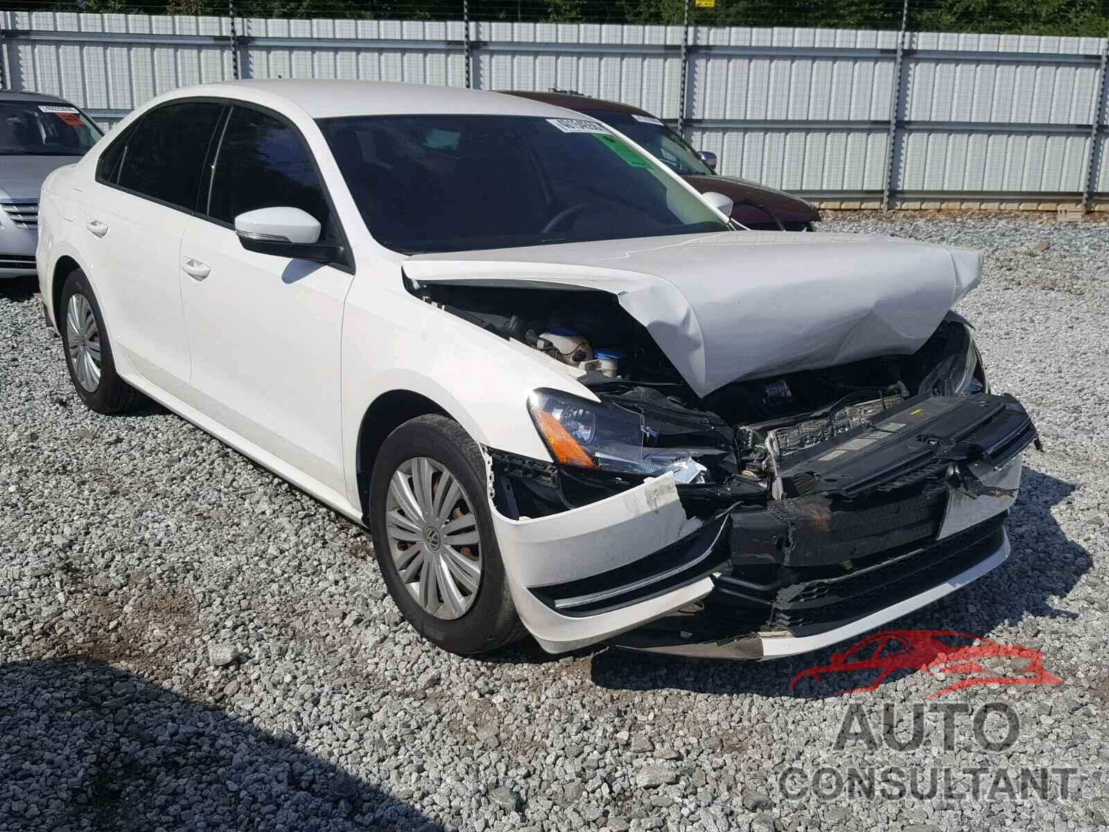 VOLKSWAGEN PASSAT 2015 - 1VWAT7A38FC063073