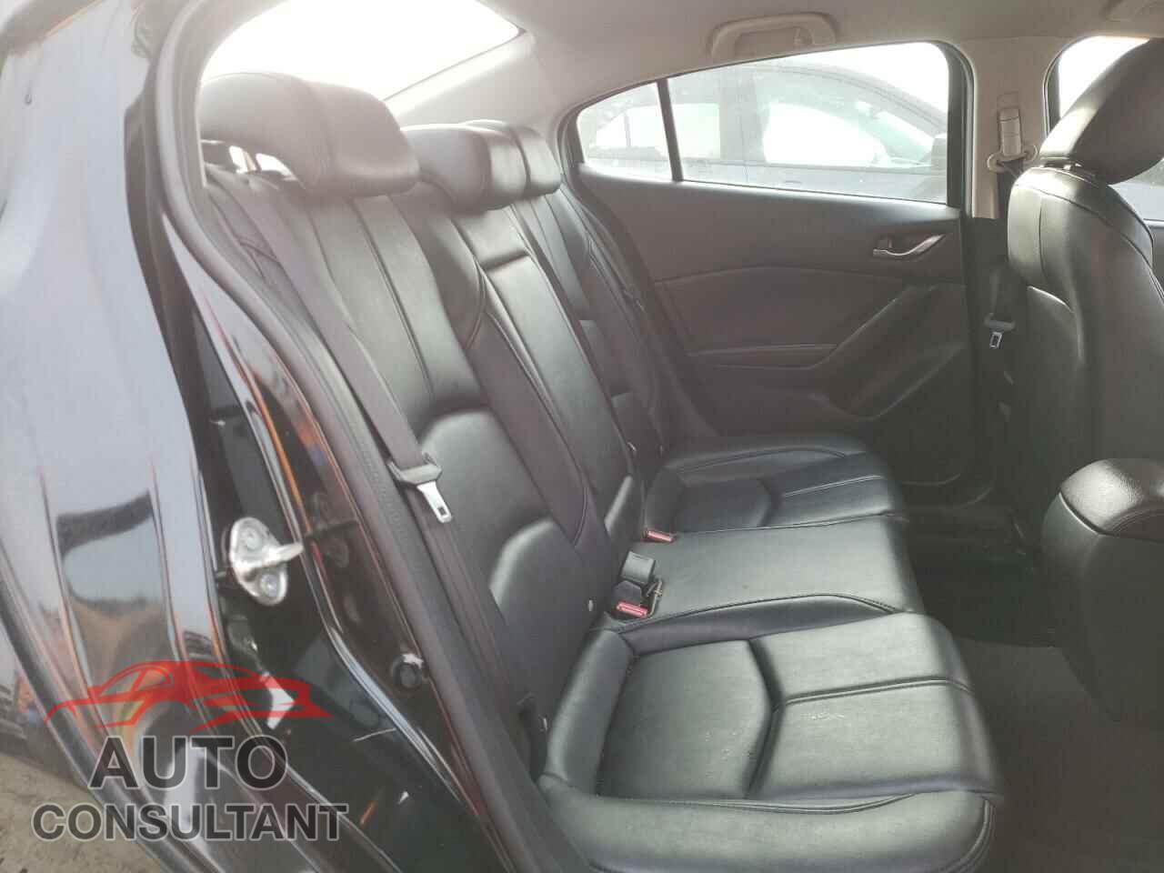 MAZDA 3 2017 - JM1BN1V73H1105837